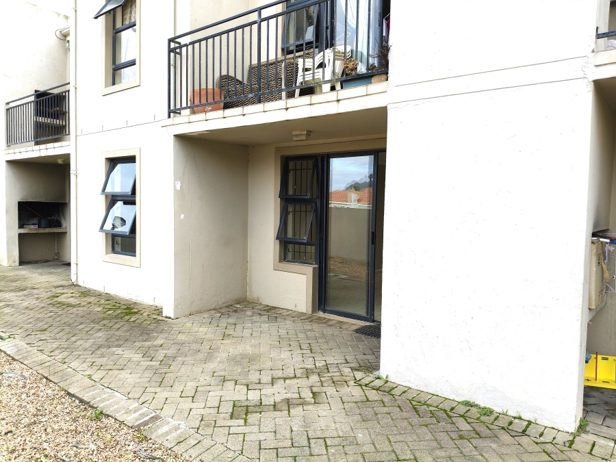 2 Bedroom Property for Sale in Fairview Golf Estate Western Cape